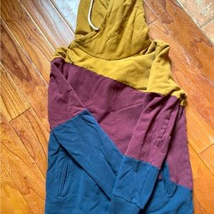 Size m ampersand (&A) single hood sweatshirt